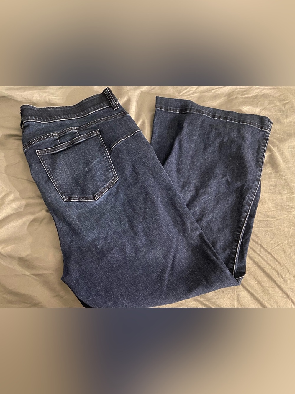 Torrid Women’s 22S Bombshell Flare Super Soft Dark Wash Jeans